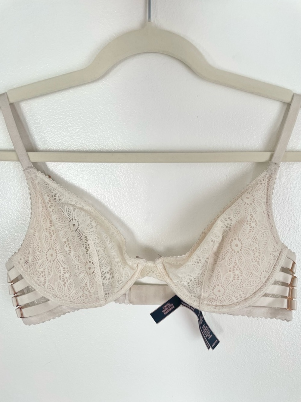Victoria’s Secret white lace bra